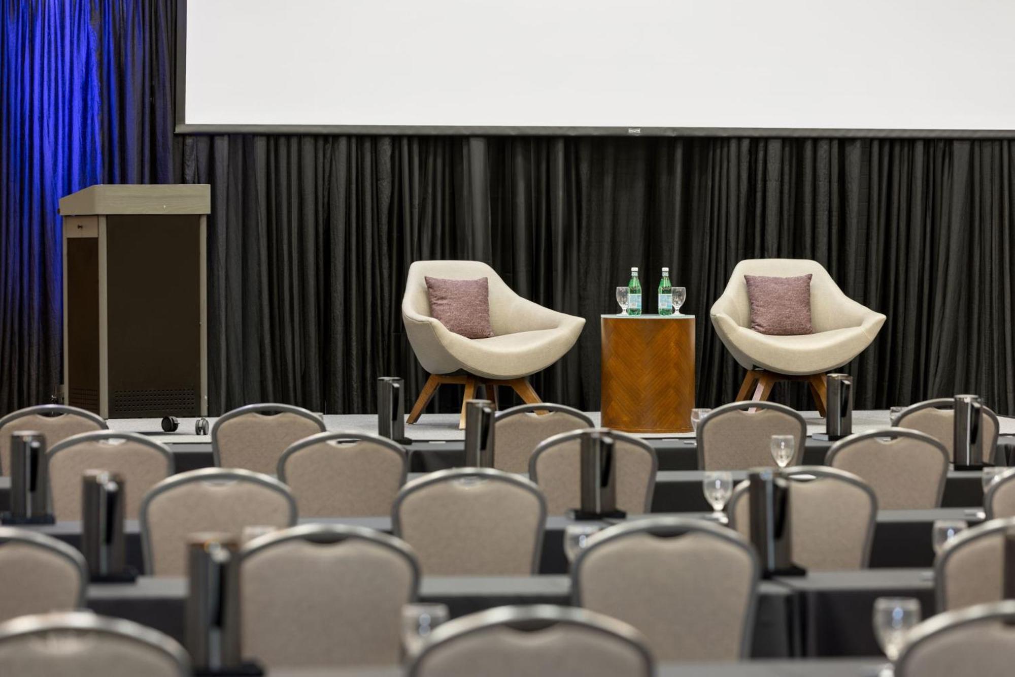 Courtyard By Marriott Omaha Bellevue At Beardmore Event Center Zewnętrze zdjęcie