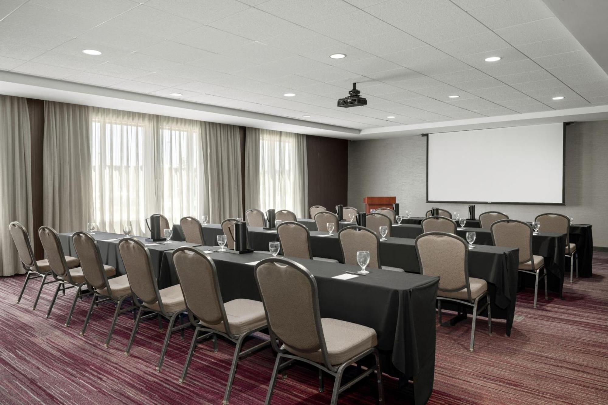 Courtyard By Marriott Omaha Bellevue At Beardmore Event Center Zewnętrze zdjęcie