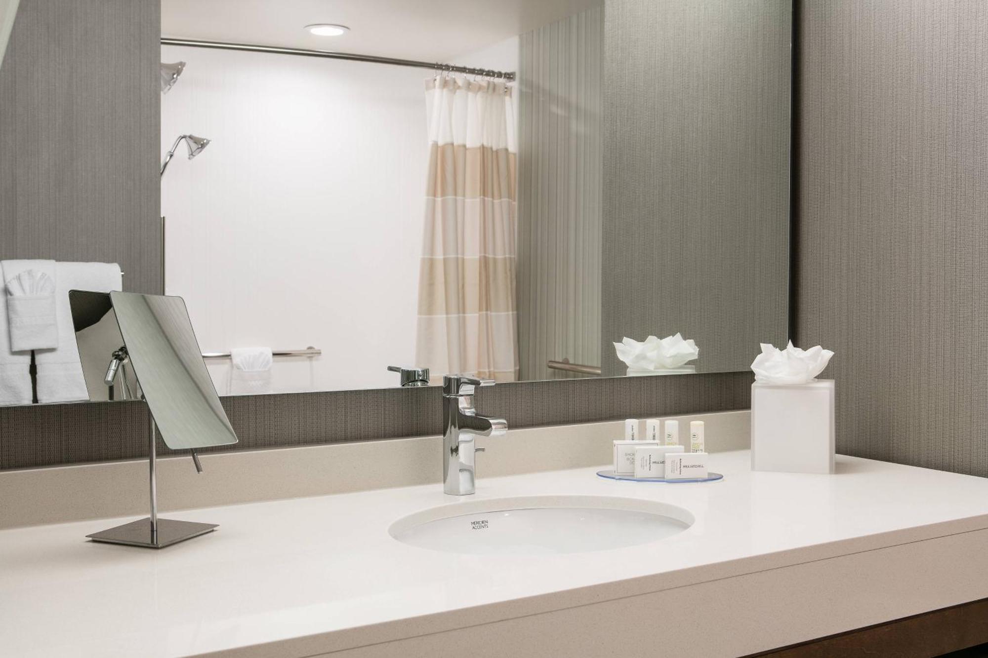 Courtyard By Marriott Omaha Bellevue At Beardmore Event Center Zewnętrze zdjęcie